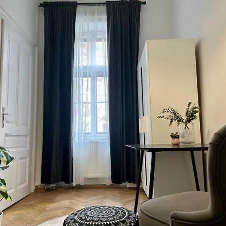 Separate Bedroom - Near Schoenbrunn Wien Ngoại thất bức ảnh